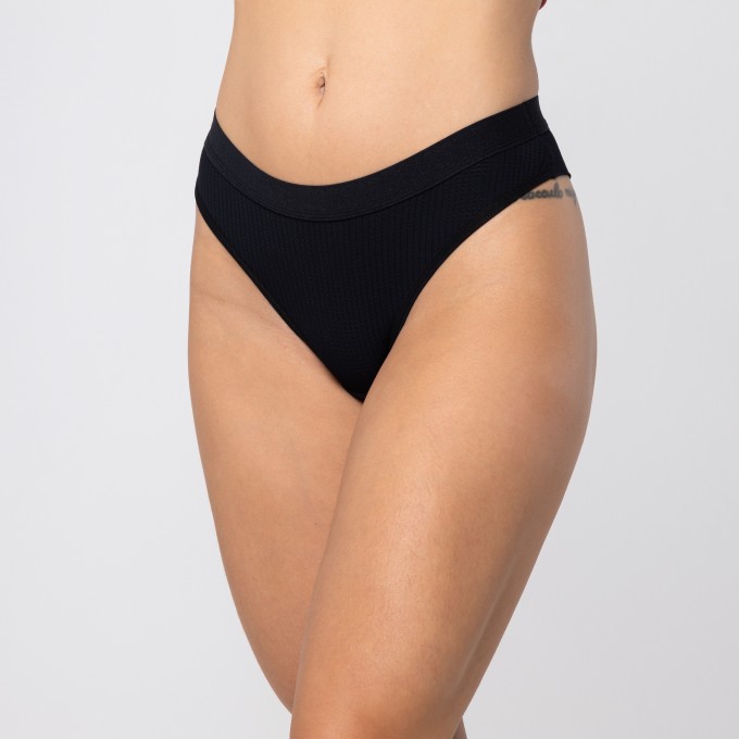 Calcinha em poliamida brisa modelo fio duplo com elástico sustentação